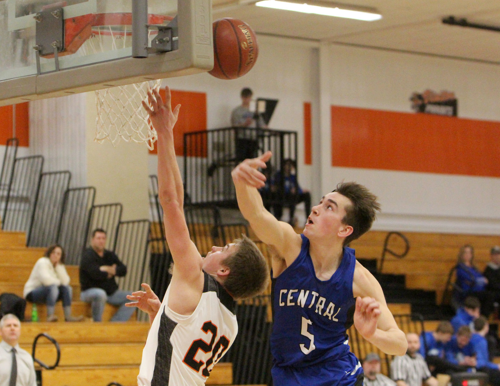 Saint Croix Central at Stanley-Boyd boys basketball 2-15-20